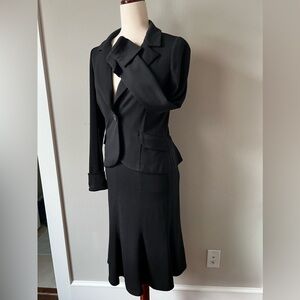 Diane von Furstenberg 100% wool skirt combo suit with blazer in black